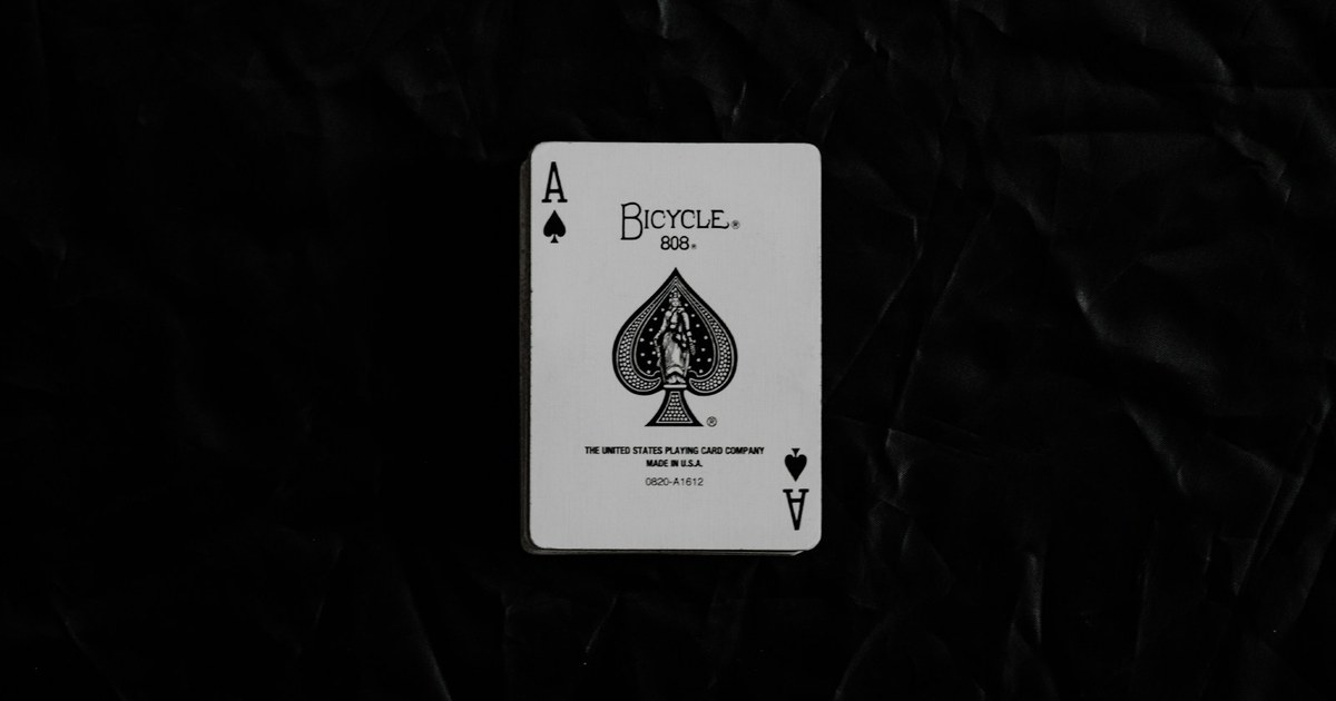 Sequência no poker: o que é, exemplos e quem vence